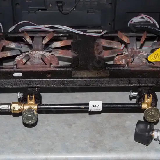 cast metal dual gas burner