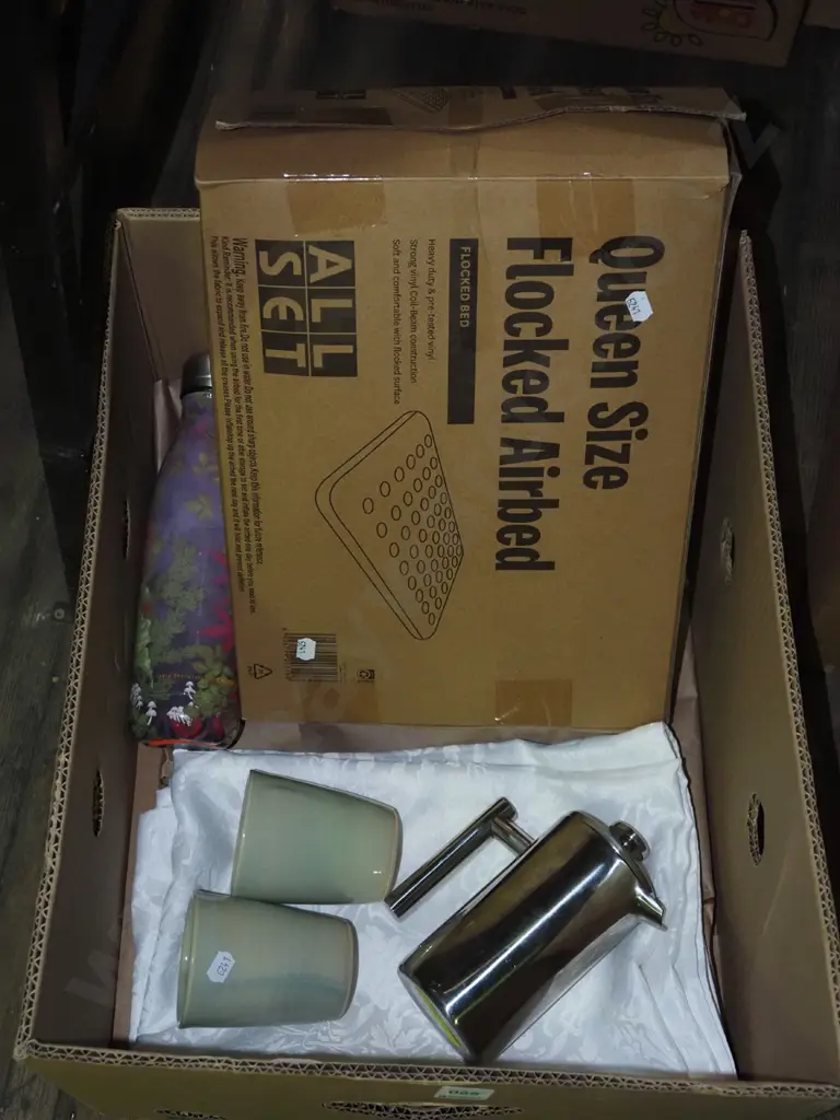 box; air bed, drink bottle, coffee plunger etc Image 1++