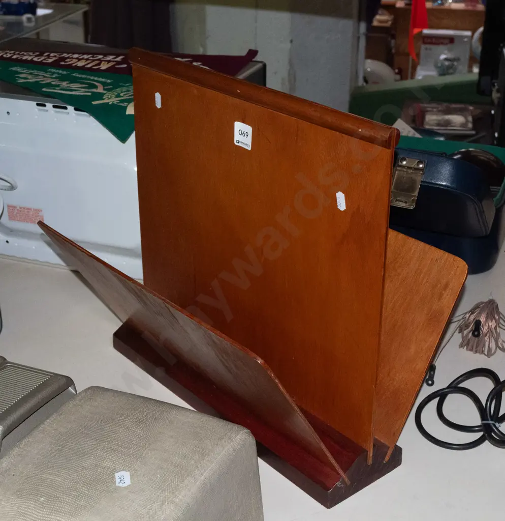 plywood magazine rack Image 1++
