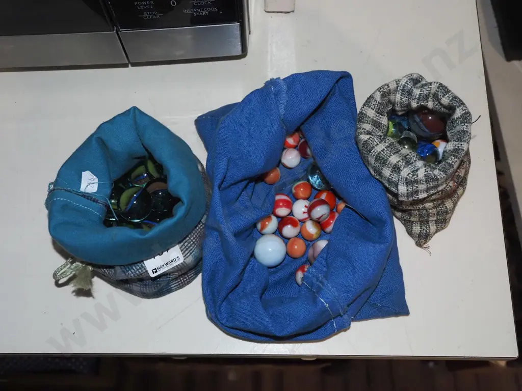 3x bags of marbles Image 1++