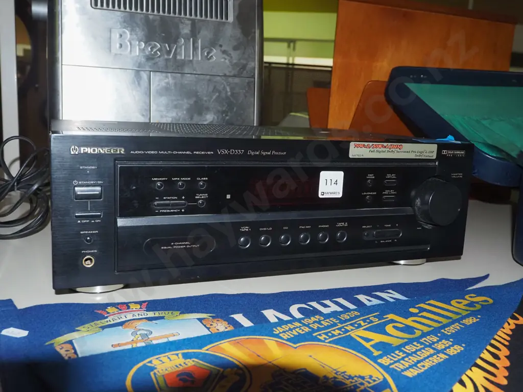 Pioneer audio video multi chanel receiver - no remote Image 1++