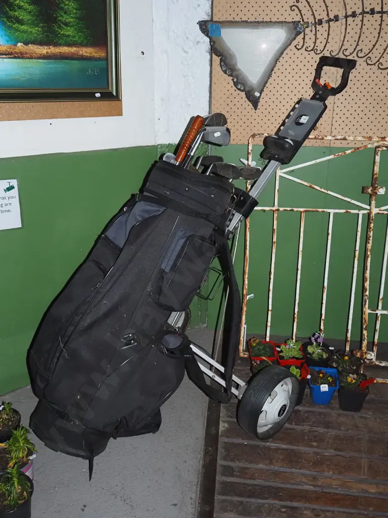golf clubs and trundler Image 1++