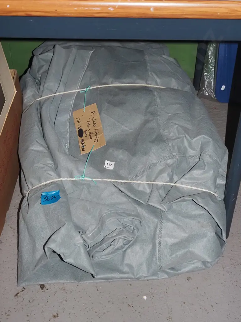 as new cabin boat cover Image 1++