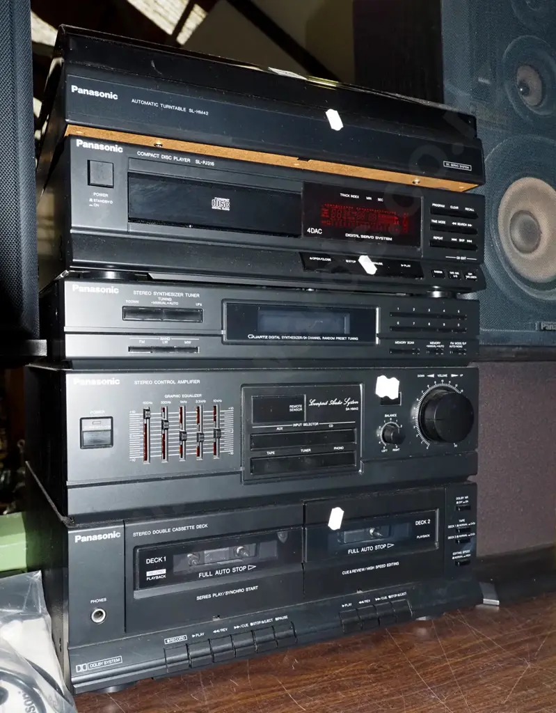 Panasonic stereo system with turntable, twin cassette, CD etc Image 1++