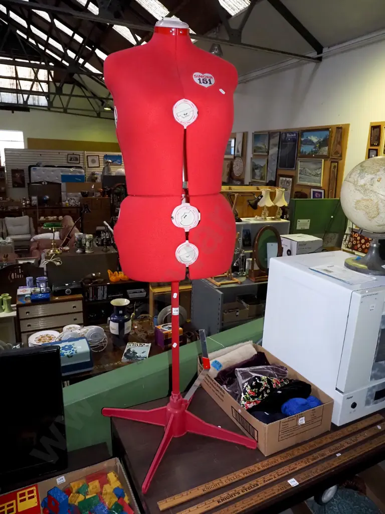  Singer dressmaker's adjustable form on stand H-1300 Image 1++