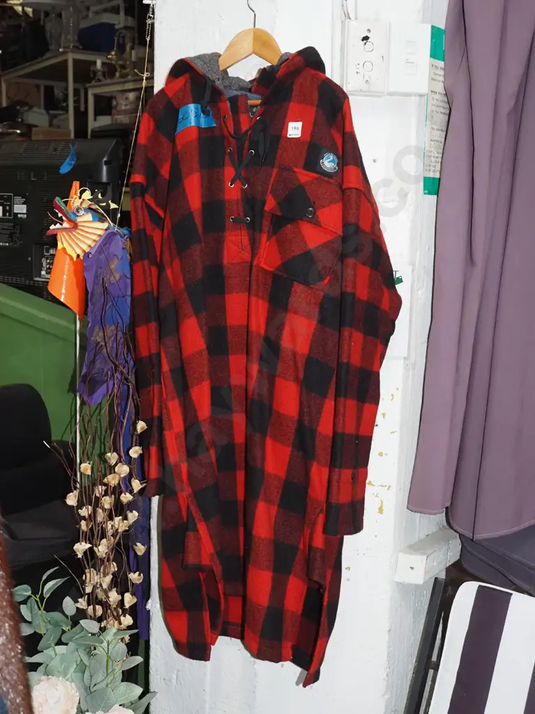 Swanndri XOS red checked long bush shirt Image 1++