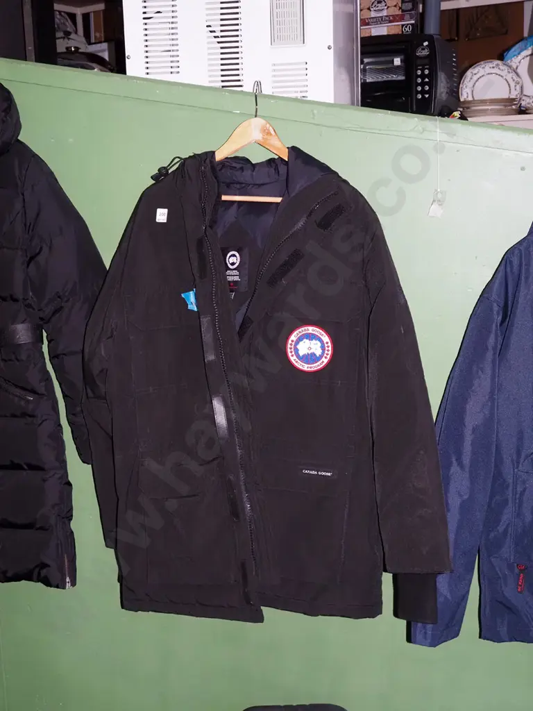 very warm black Canada Goose Arctic Program XXL as new jacket Image 1++