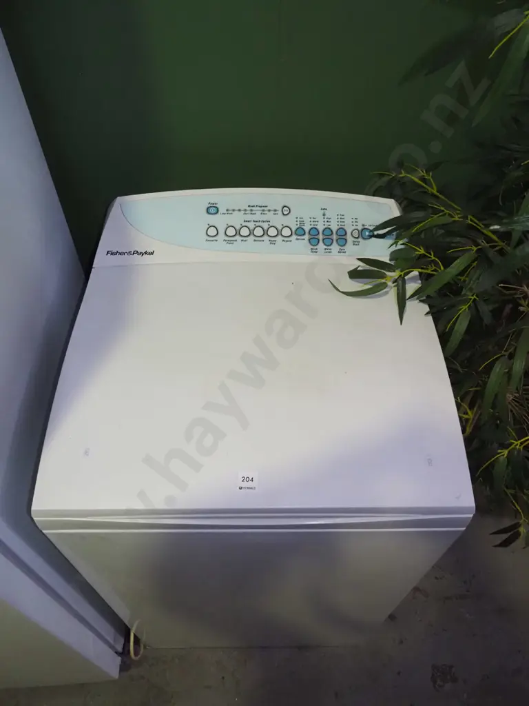 F&P top load washing machine Image 1++