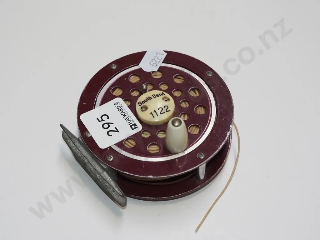 Southbend fly fishing reel Image 1++