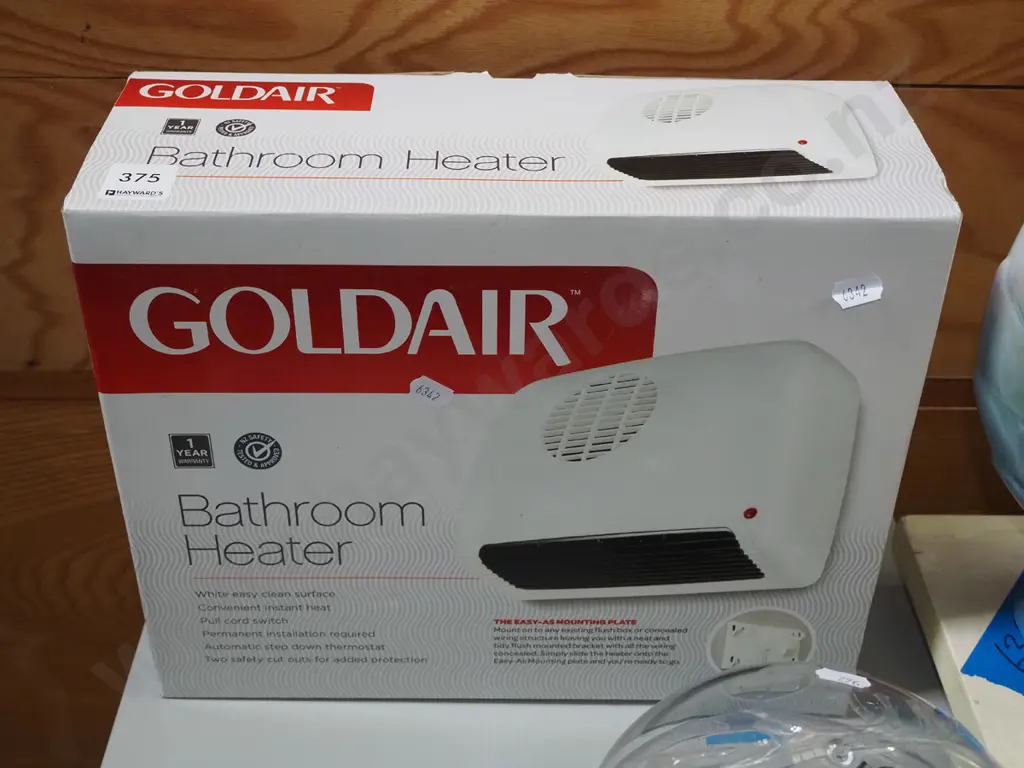 boxed Goldair bathroom heater Image 1++