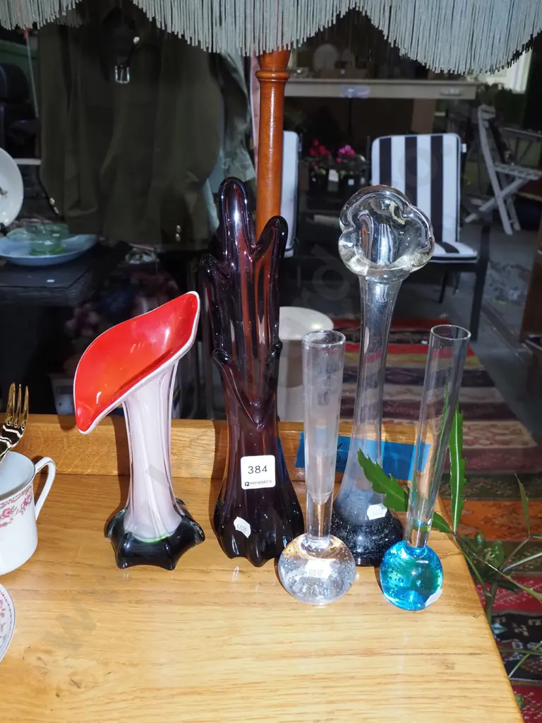 various coloured and clear glass vases H-300 Image 1++
