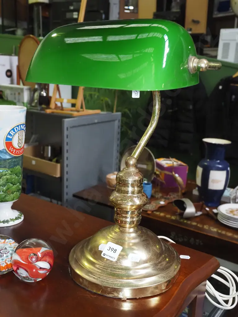 brass based and green glass bankers lamp - some pitting and corrosion to brass H-380 Image 1++