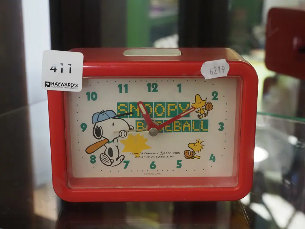 Snoopy Baseball bedside clock Image 1++
