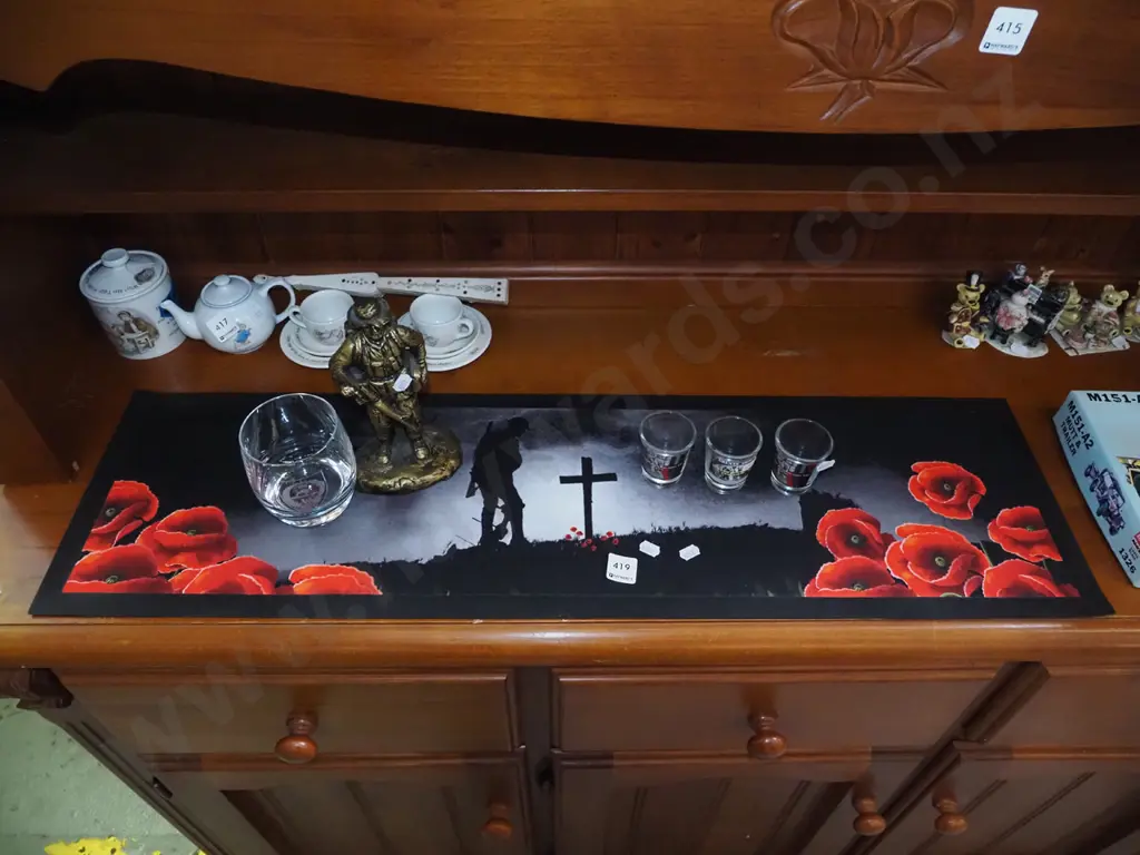ANZAC day bar mat, military figurine, shot glasses, etched tumbler Figurine H-200 Image 1++