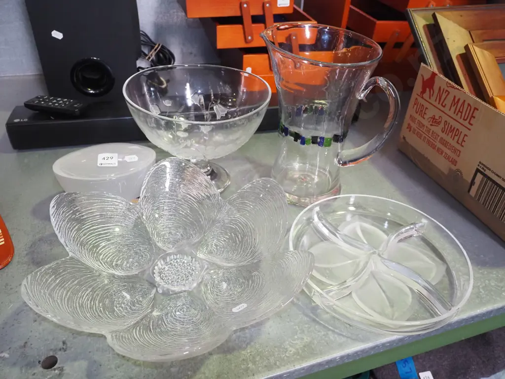 segmernted glass serving dish, comport etc Image 1++