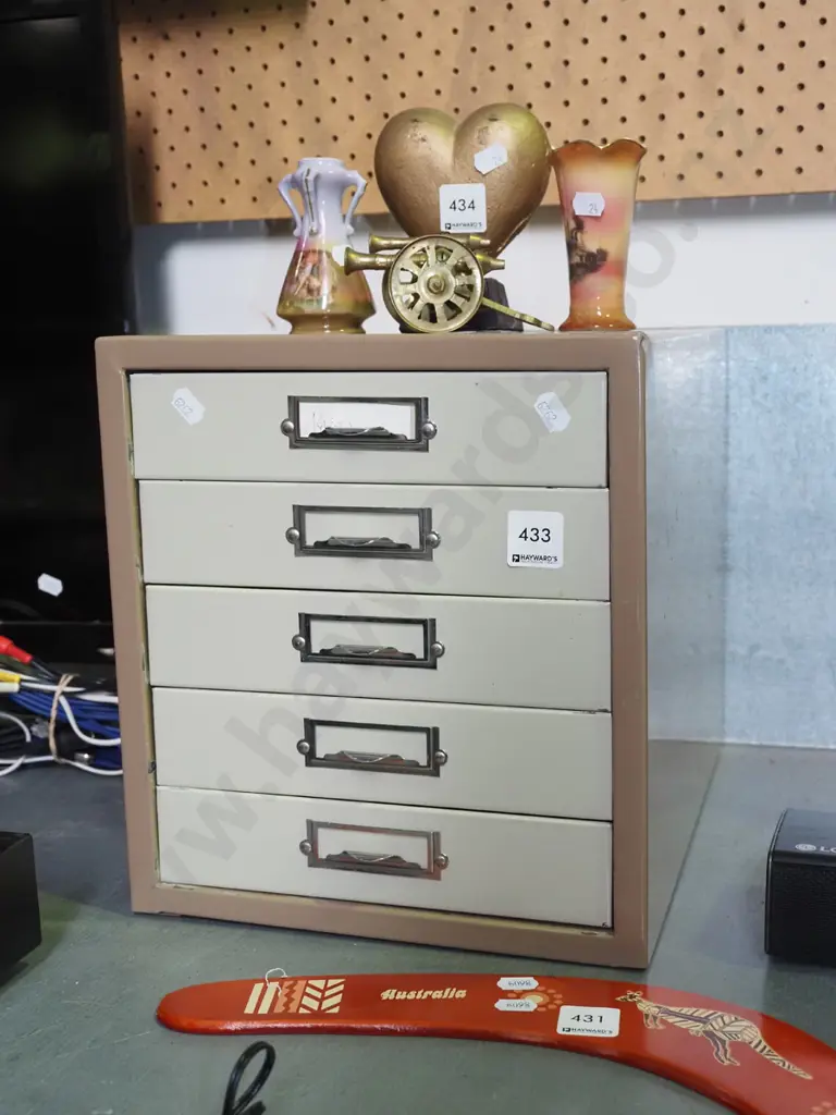 5 drawer metal filing cabinet H-270 Image 1++