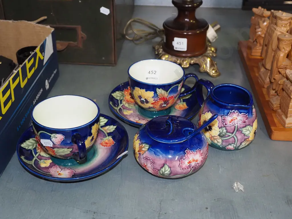 Tunstall cups, saucers, creamer, sugar Image 1++