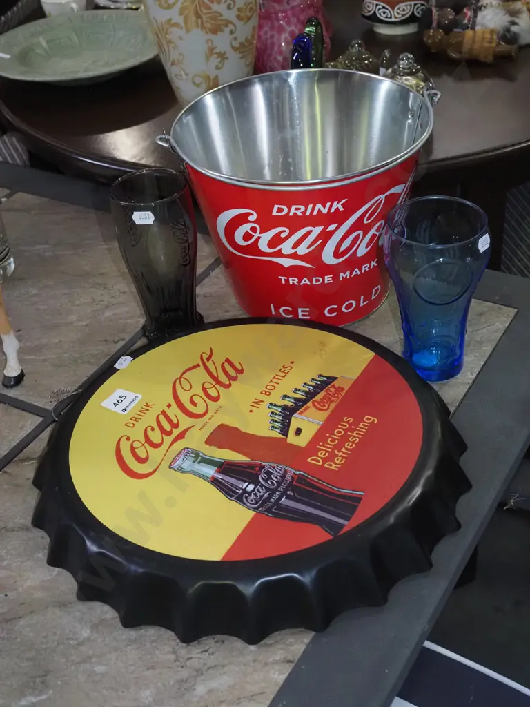 Coca Cola bucket, glasses, bottle cap shaped print Image 1++