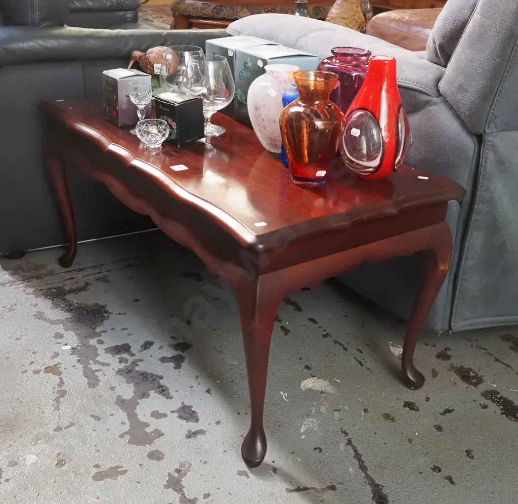 cab leg coffee table Image 1++