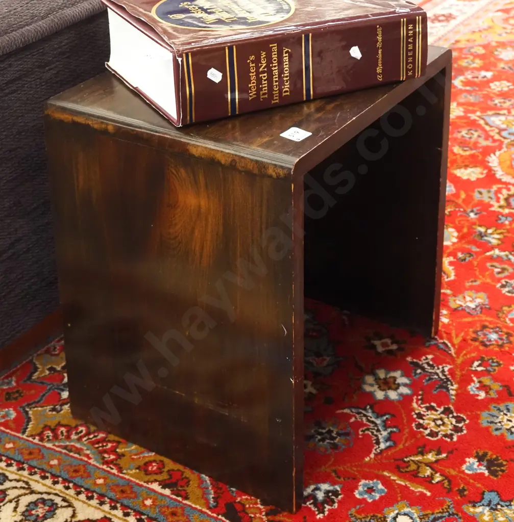 deco dark stained end table Image 1++