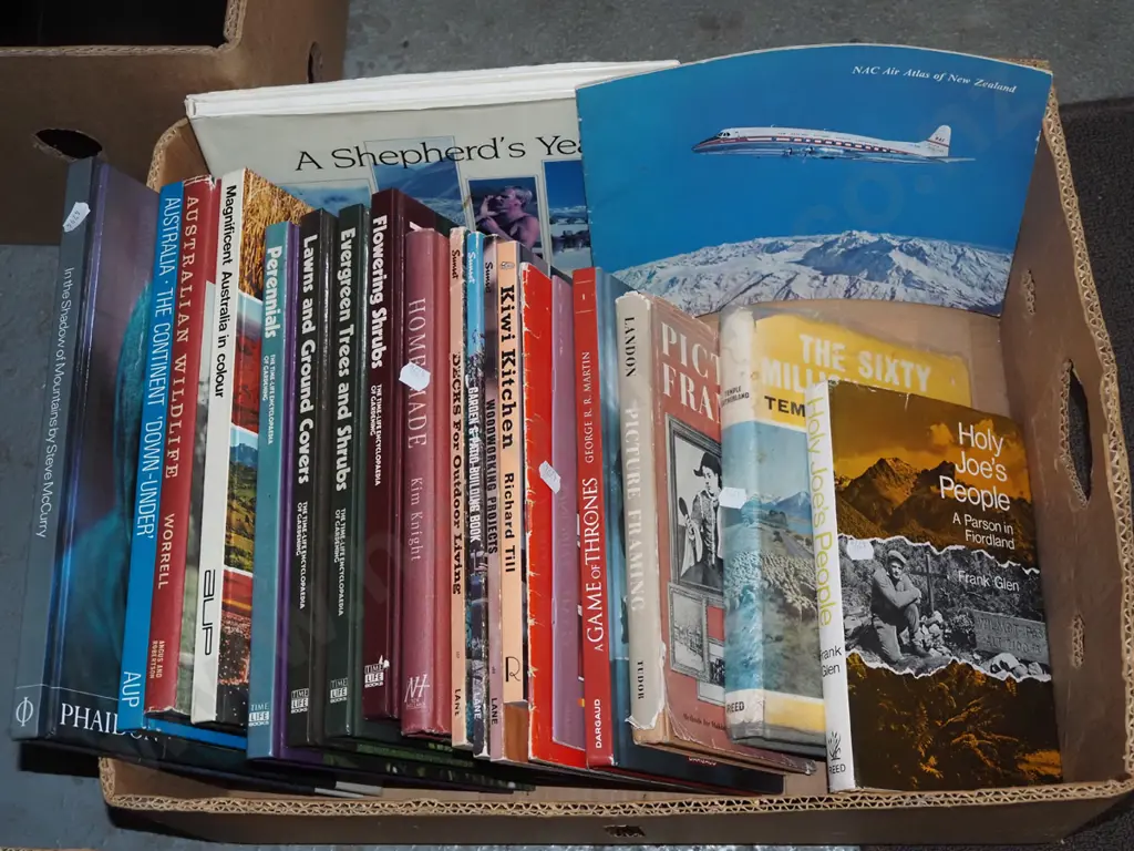 box; various books Image 1++