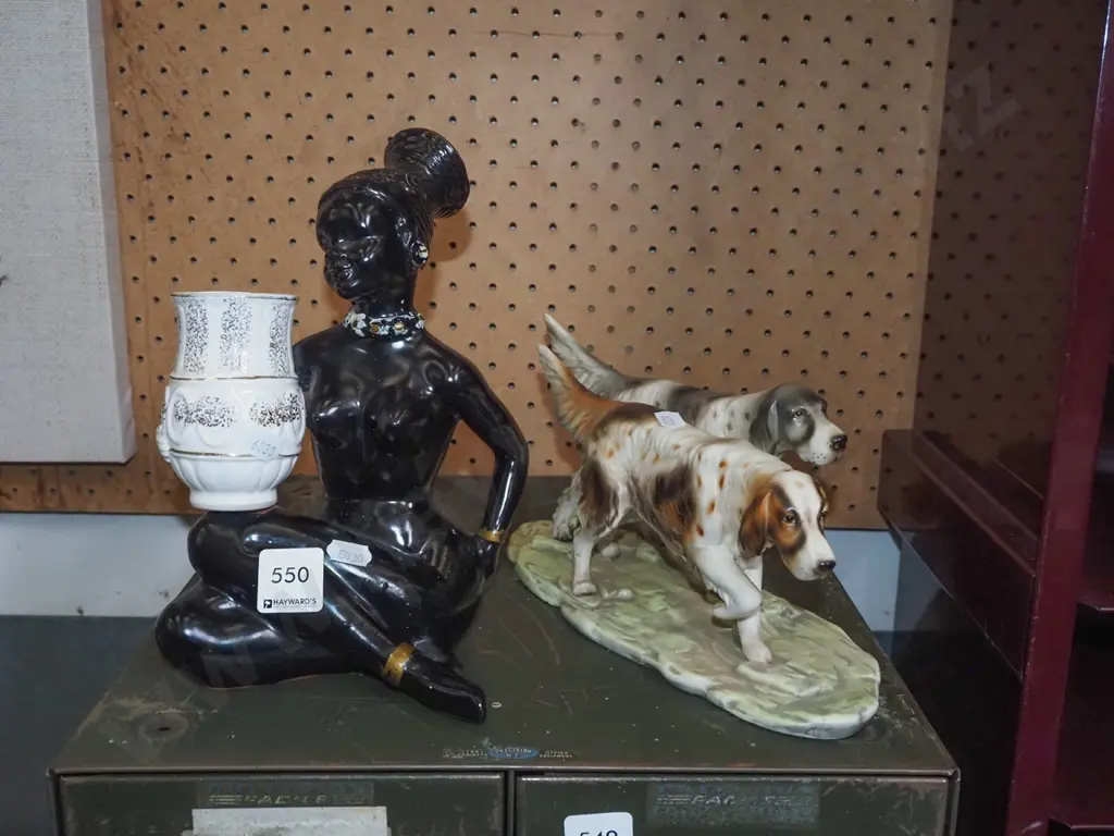 2x figurines - hunting dogs, female with vase Image 1++