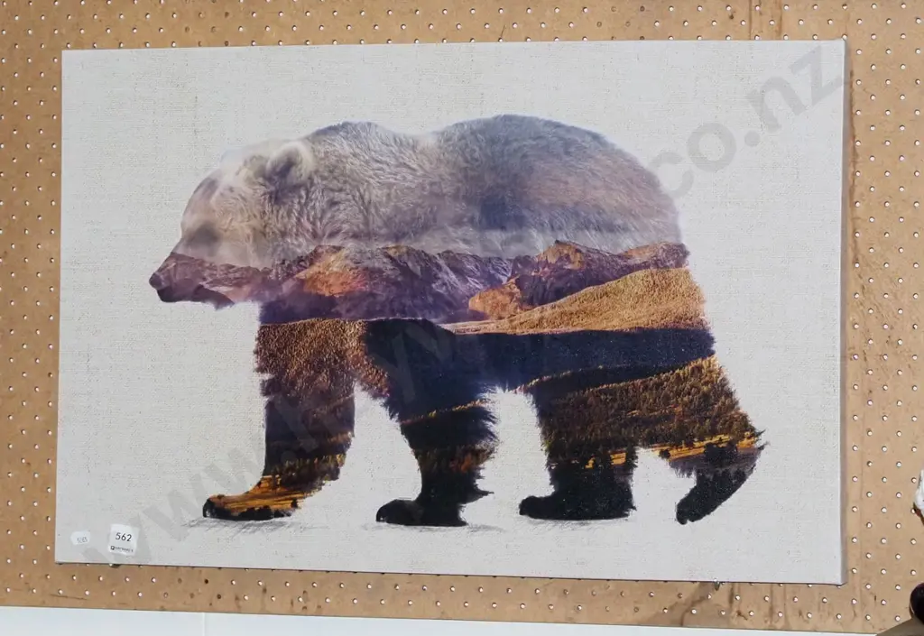 print on canvas - bear Image 1++