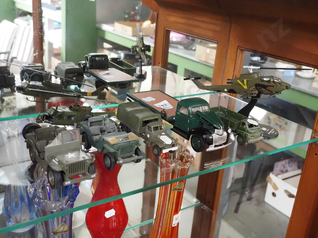 model miltary vehicles, diecast flatbed truck Image 1++
