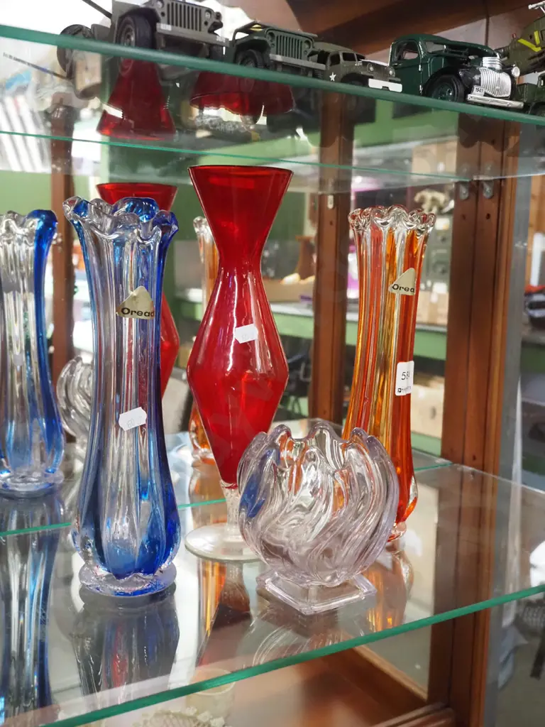 coloured glass vases Tallest H-290 Image 1++