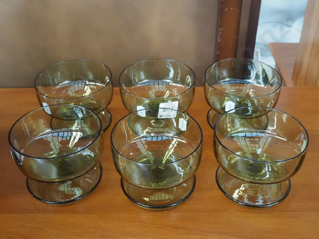6x green glass comports Image 1++