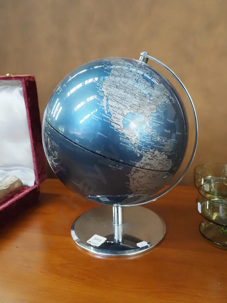 world globe H-300 Image 1++