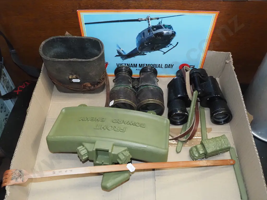 box; binoculars, helicopter print on tin, model Claymore mine Image 1++