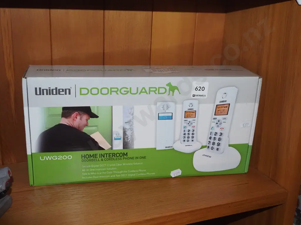 cased Uniden door bell and cordless phone set Image 1++