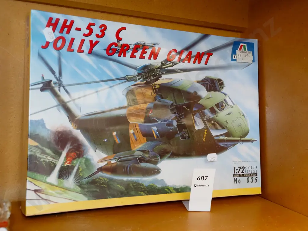 yet to be assembled model of Jolly Green Giant helicopter Image 1++