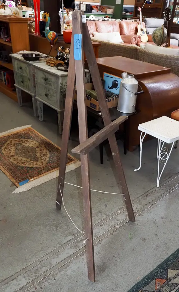 easel Image 1++