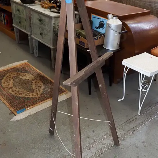 easel