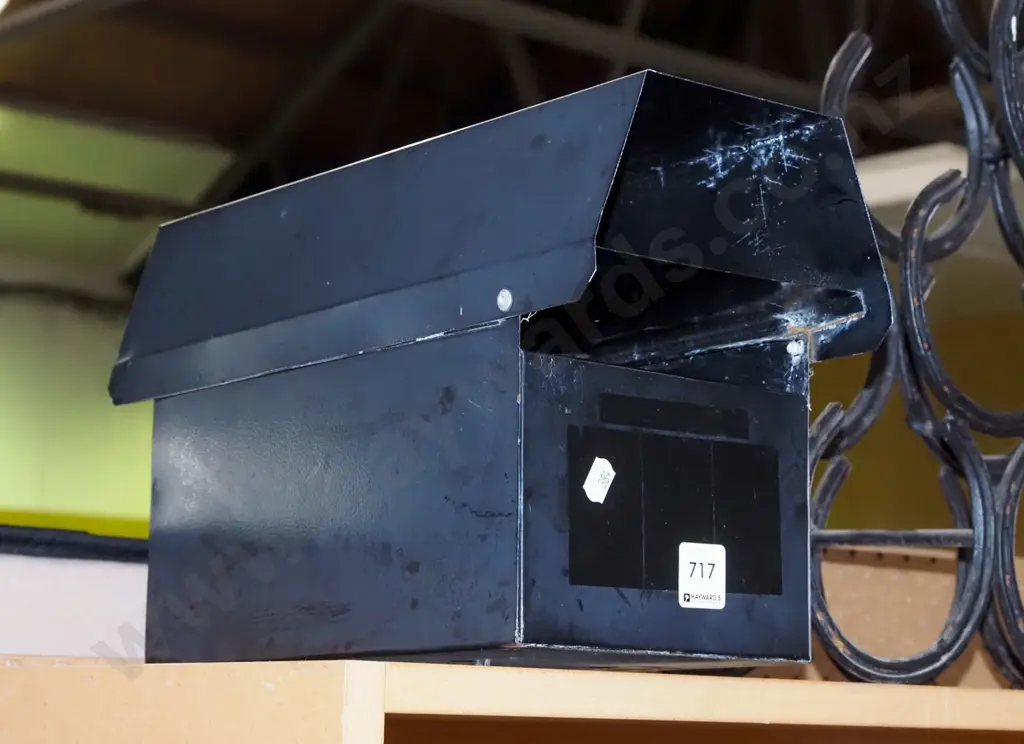 black metal letterbox Image 1++