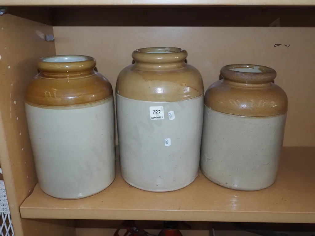 3x salt glazed storage crocks H-290 Image 1++