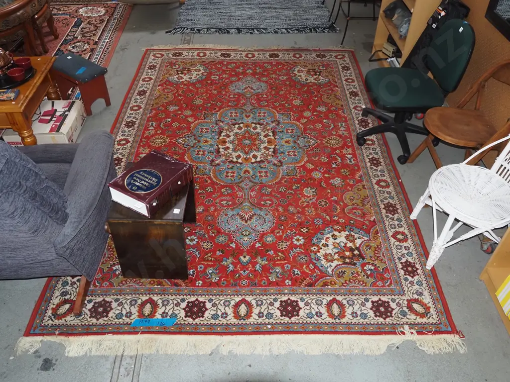red and blue patterned woollen floor mat - slight wear L-3000 W-2000 Image 1++