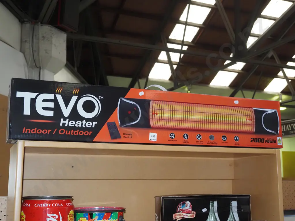 as new cased Teevo indoor/outdoor heater Image 1++