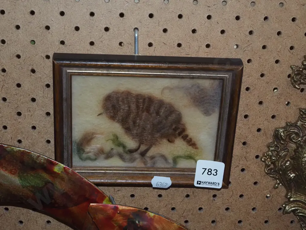 small framed felt picture - bird Image 1++
