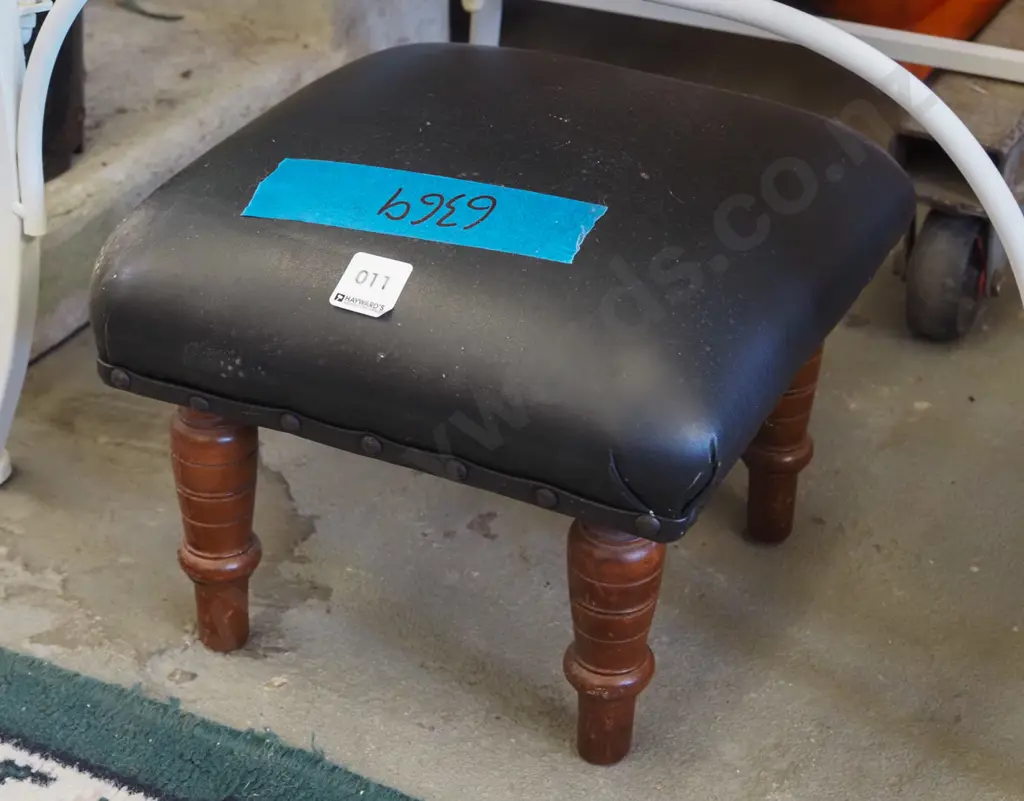 small leather topped footstool Image 1++