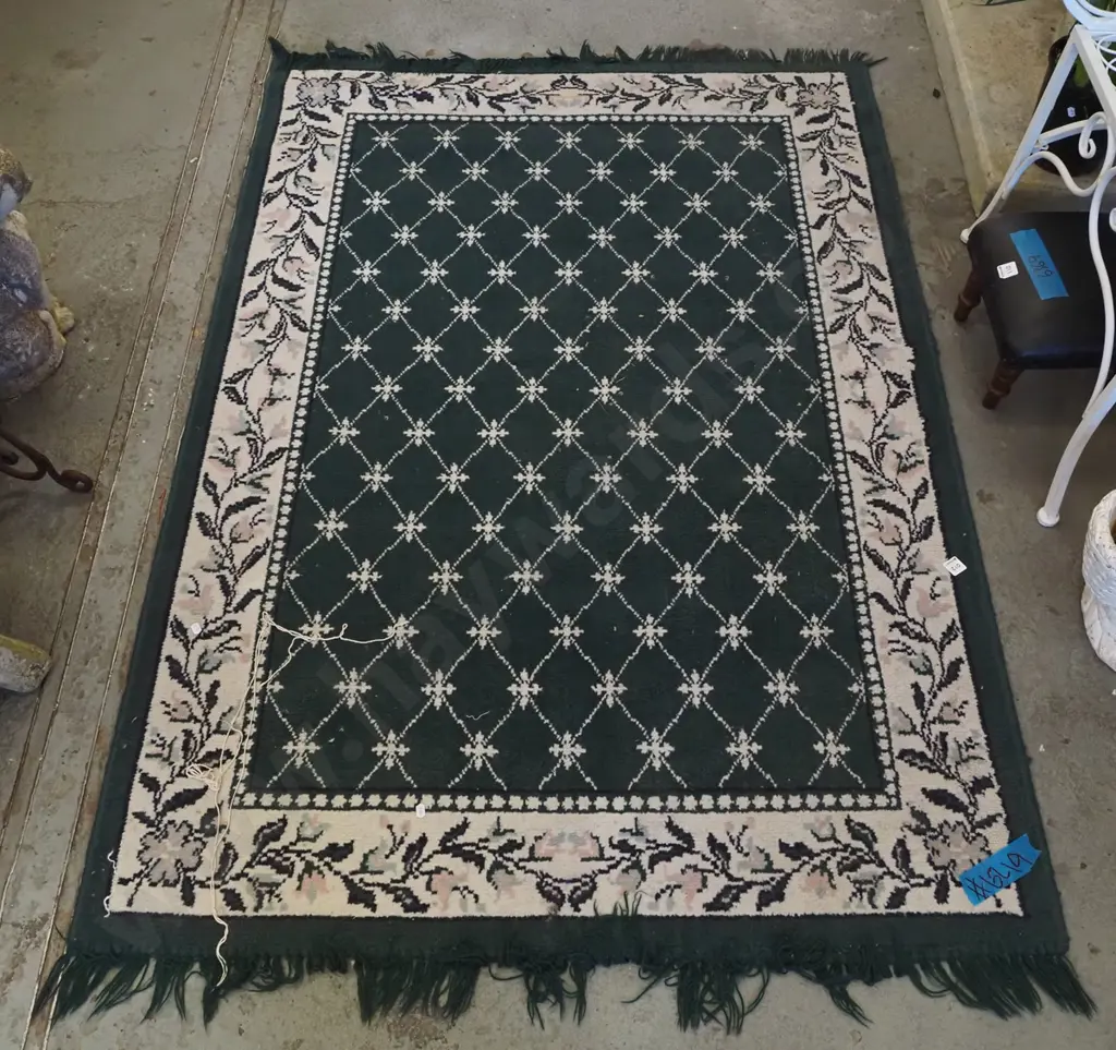 green acrylic floor mat L1670 W1200 Image 1++