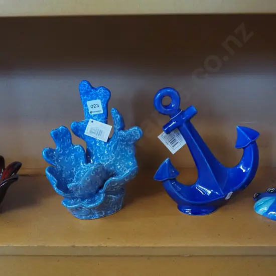 ornamental fish, anchor, bowl, coral 