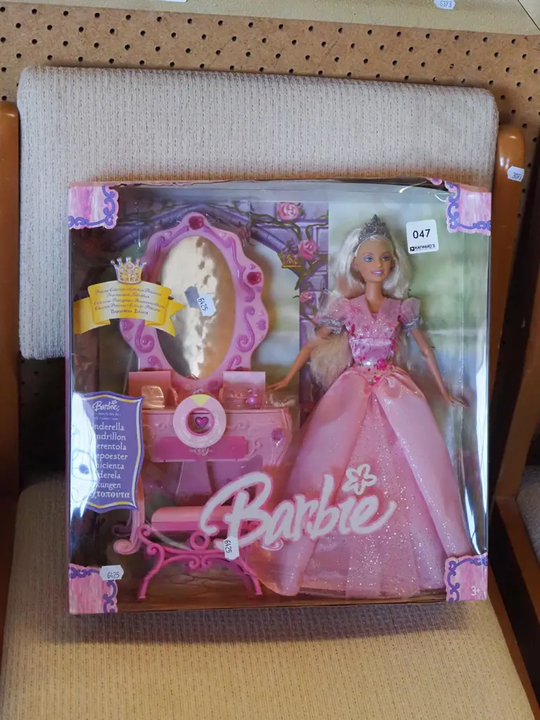 boxed as new Barbie Cinderella Image 1++