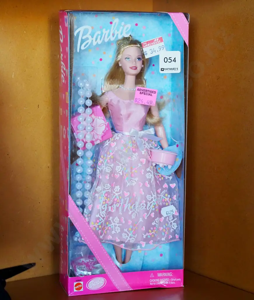 boxed Birthday Barbie  Image 1++
