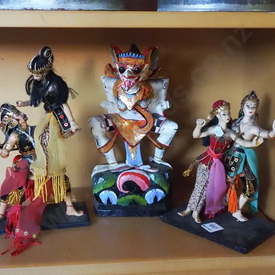 3x Indonesian figurines