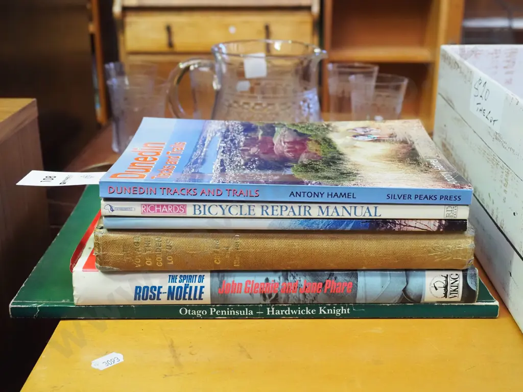 various books Image 1++