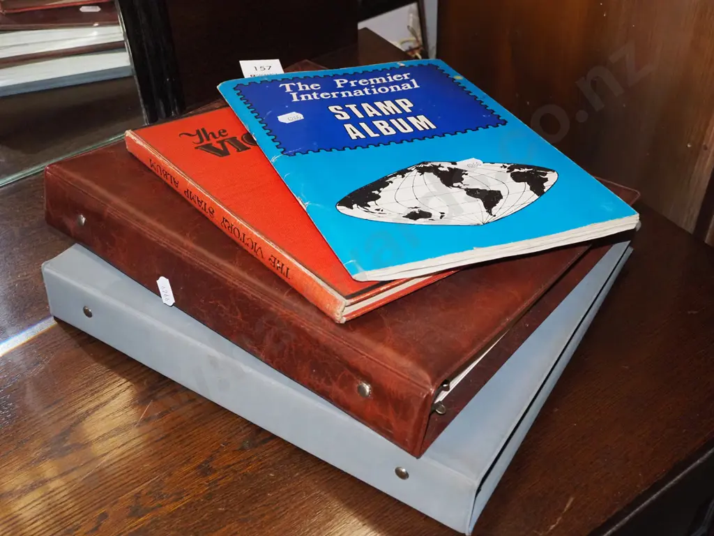 stamp albums Image 1++