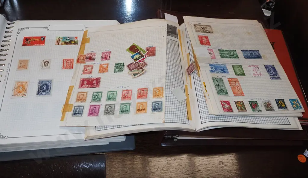 stamp albums Image 1++
